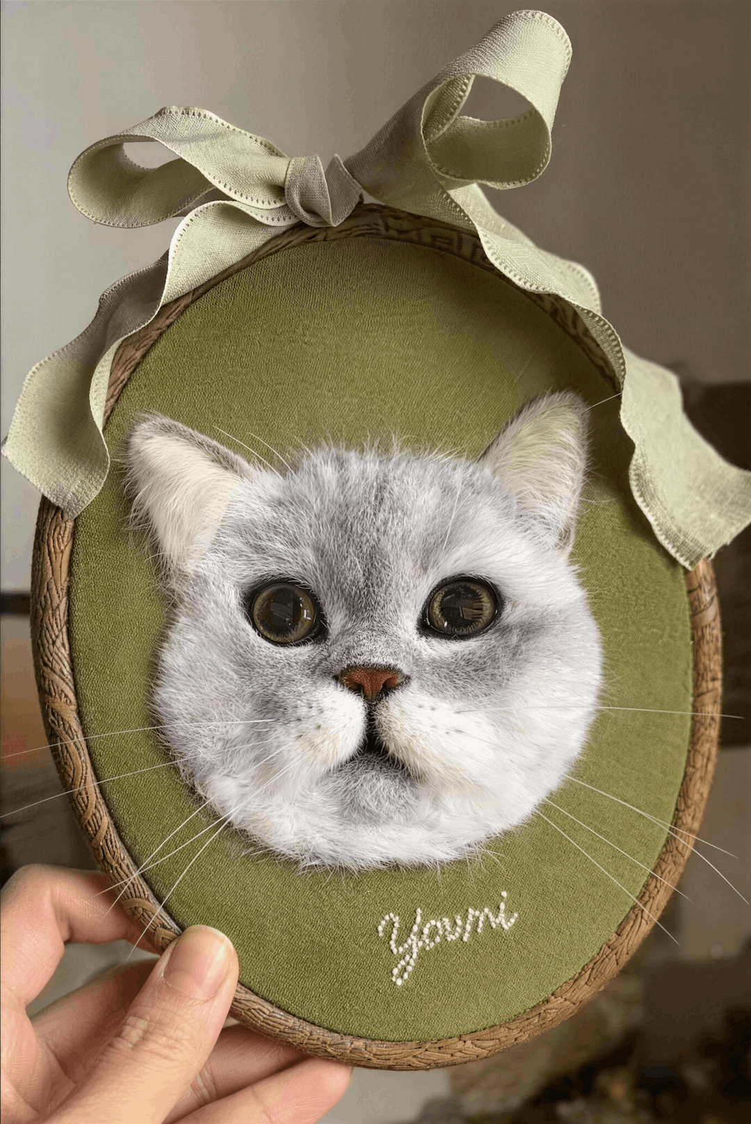 cat embroidery personalized